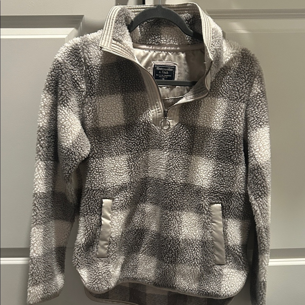 Fleece Pullover Jacket Women’s Grey Buffalo Plaid Kangaroo Pocket